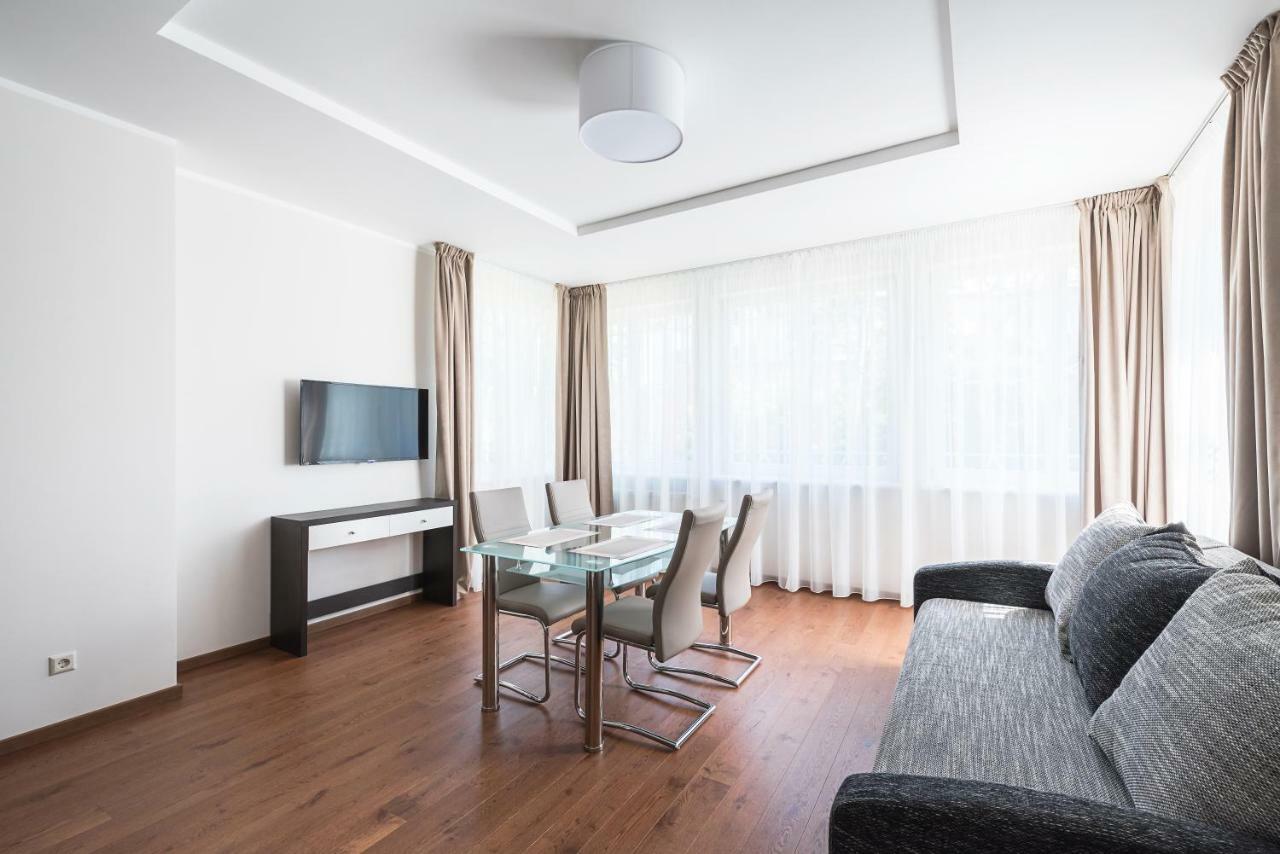 Black Pearl Apartments Jūrkalne 外观 照片